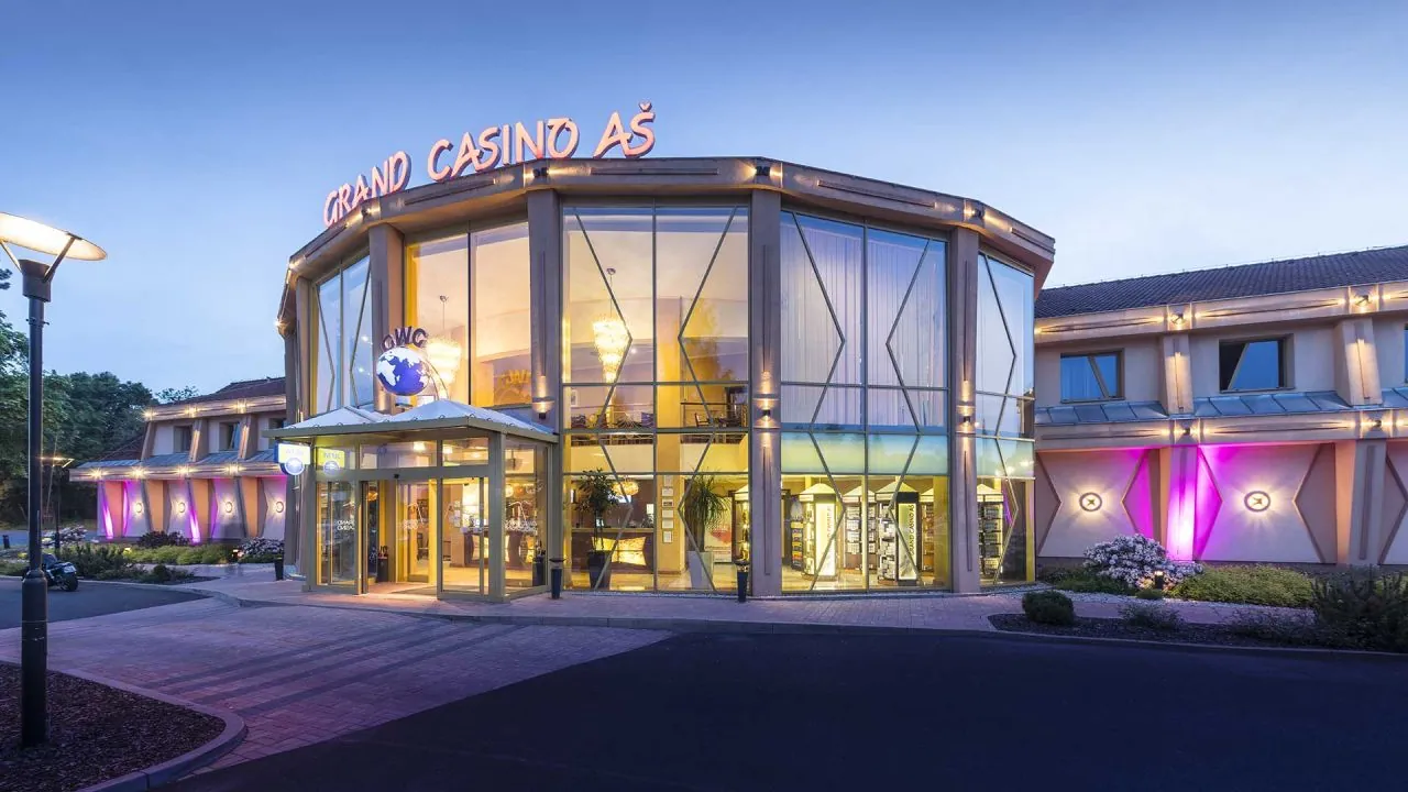Grand Casino As, poker turnaje, cash game,