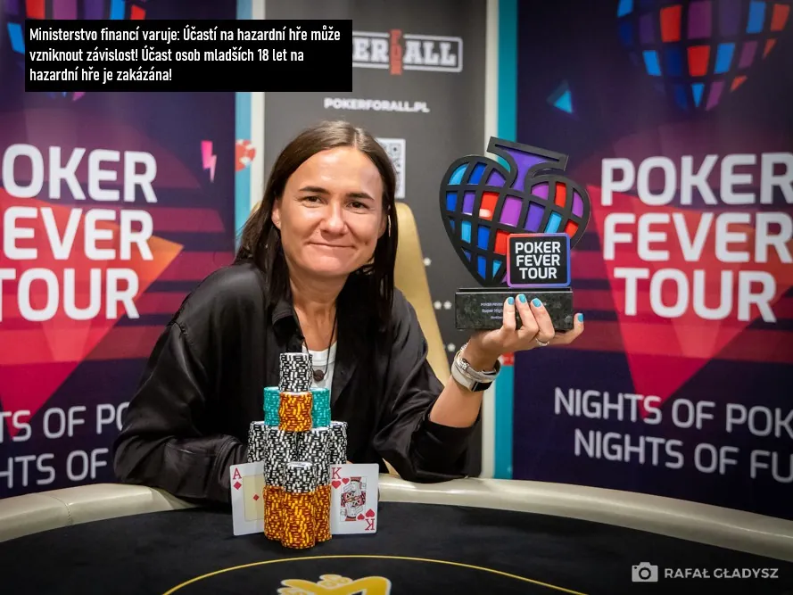 fotografie pokerove hracky renaty onodyove po vyhre poker fever super high roller