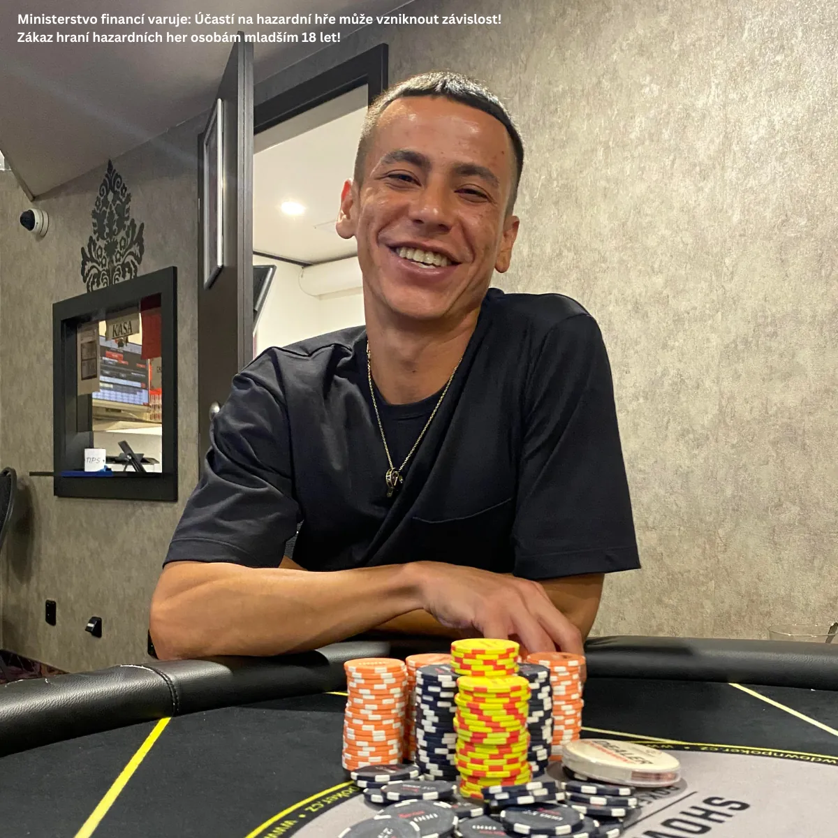 Showdown poker club