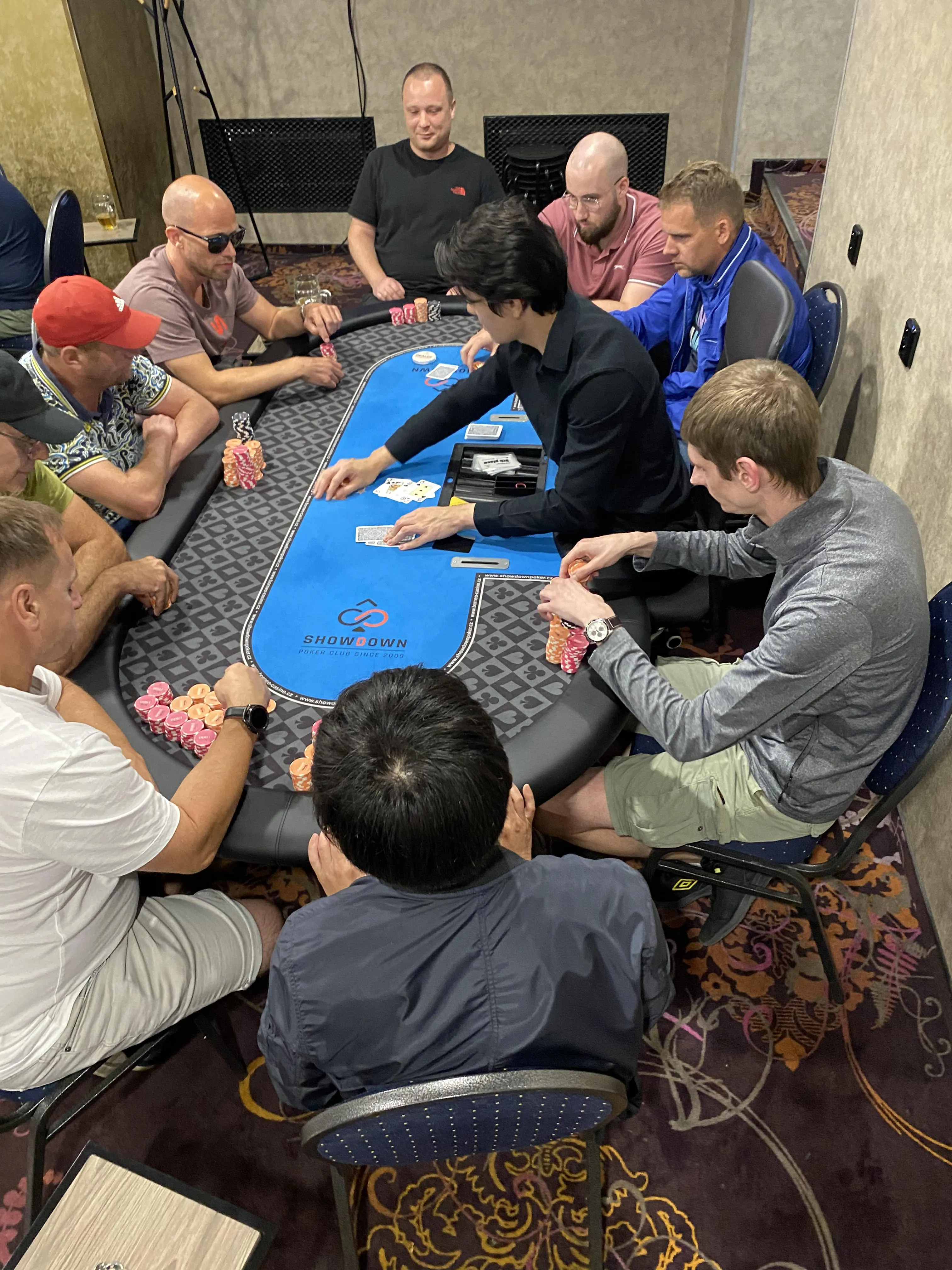 showdown poker 1