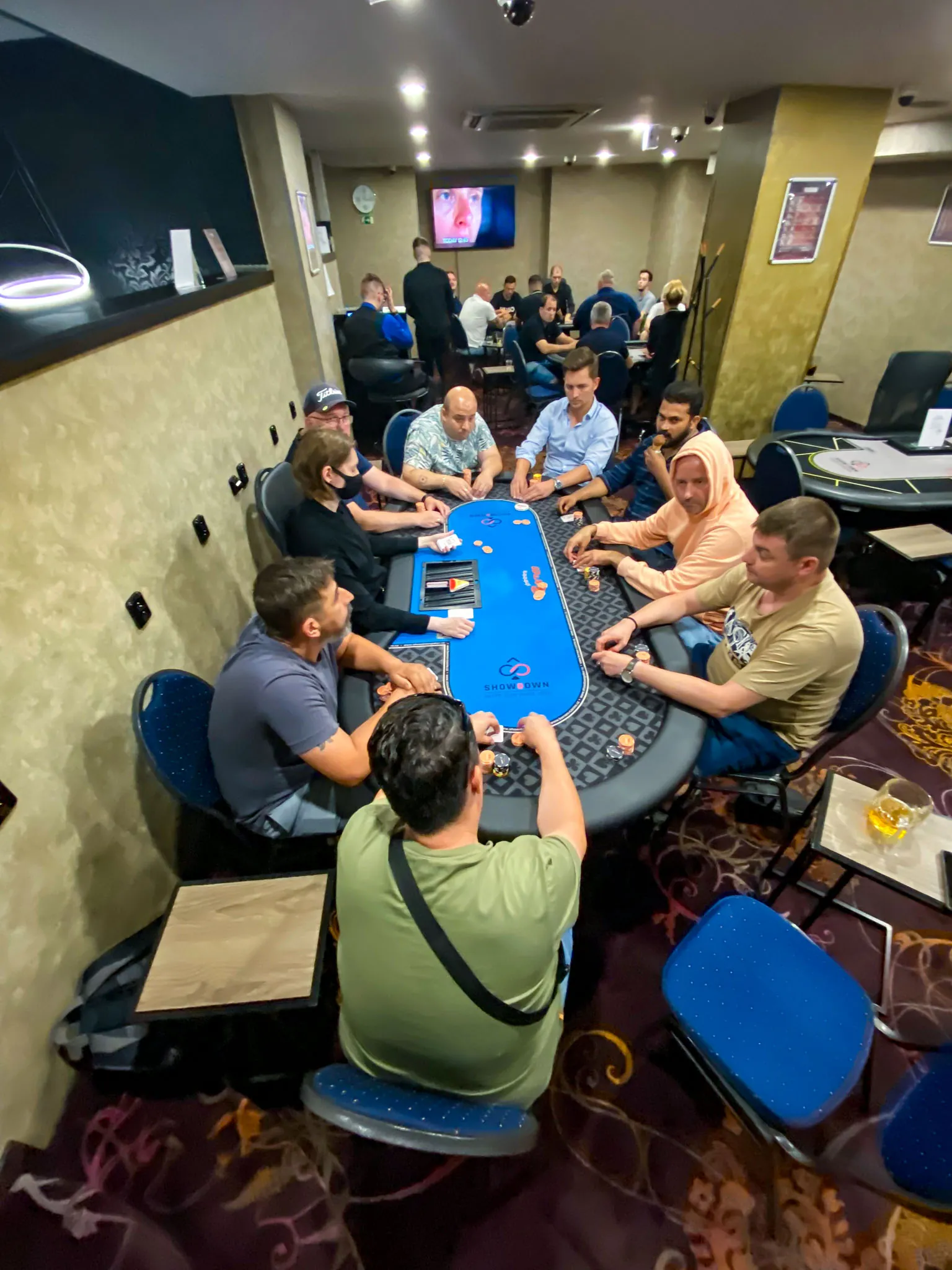 foto z poker turnaje showdown praha