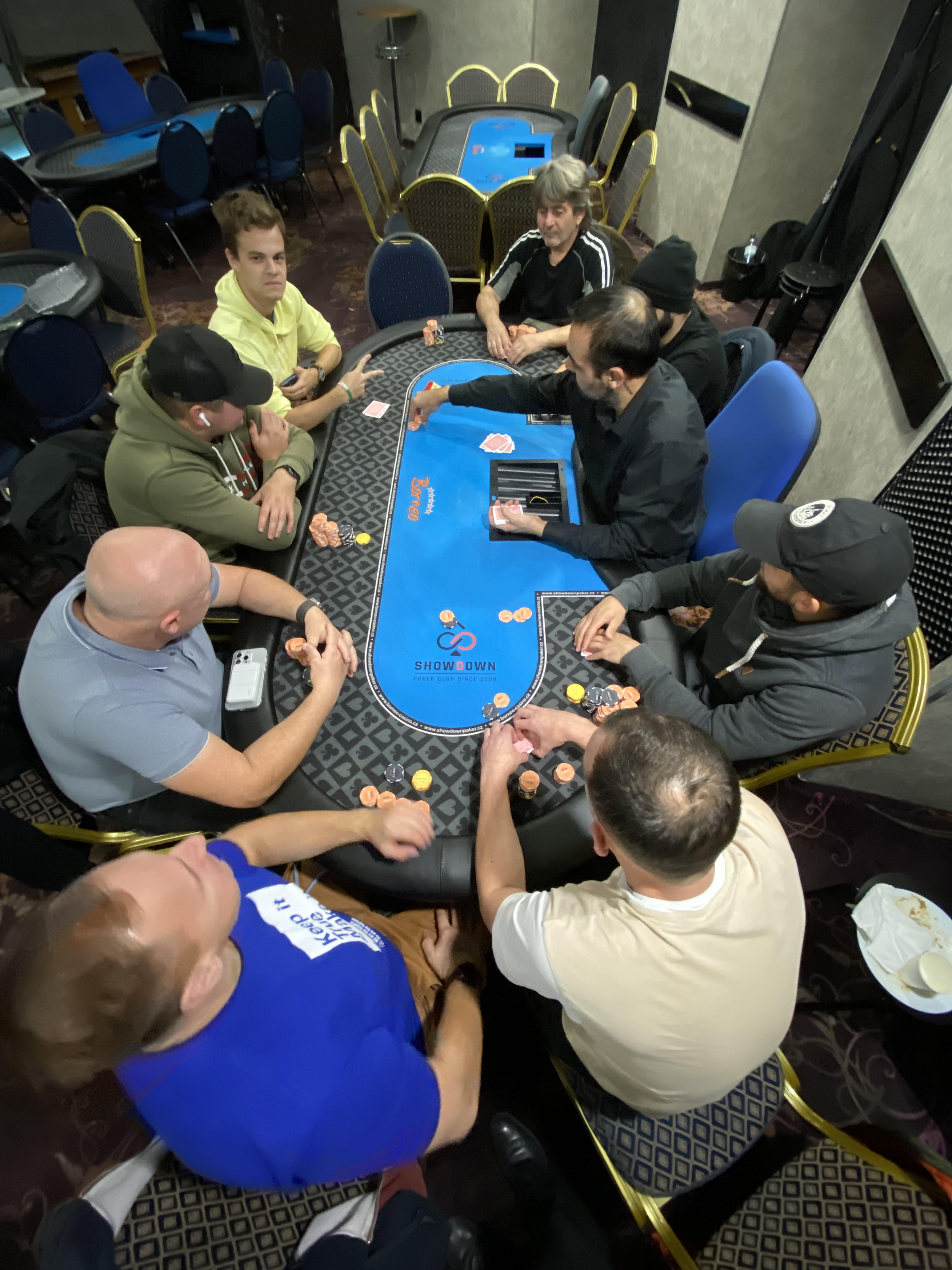 Showdonw poker club praha