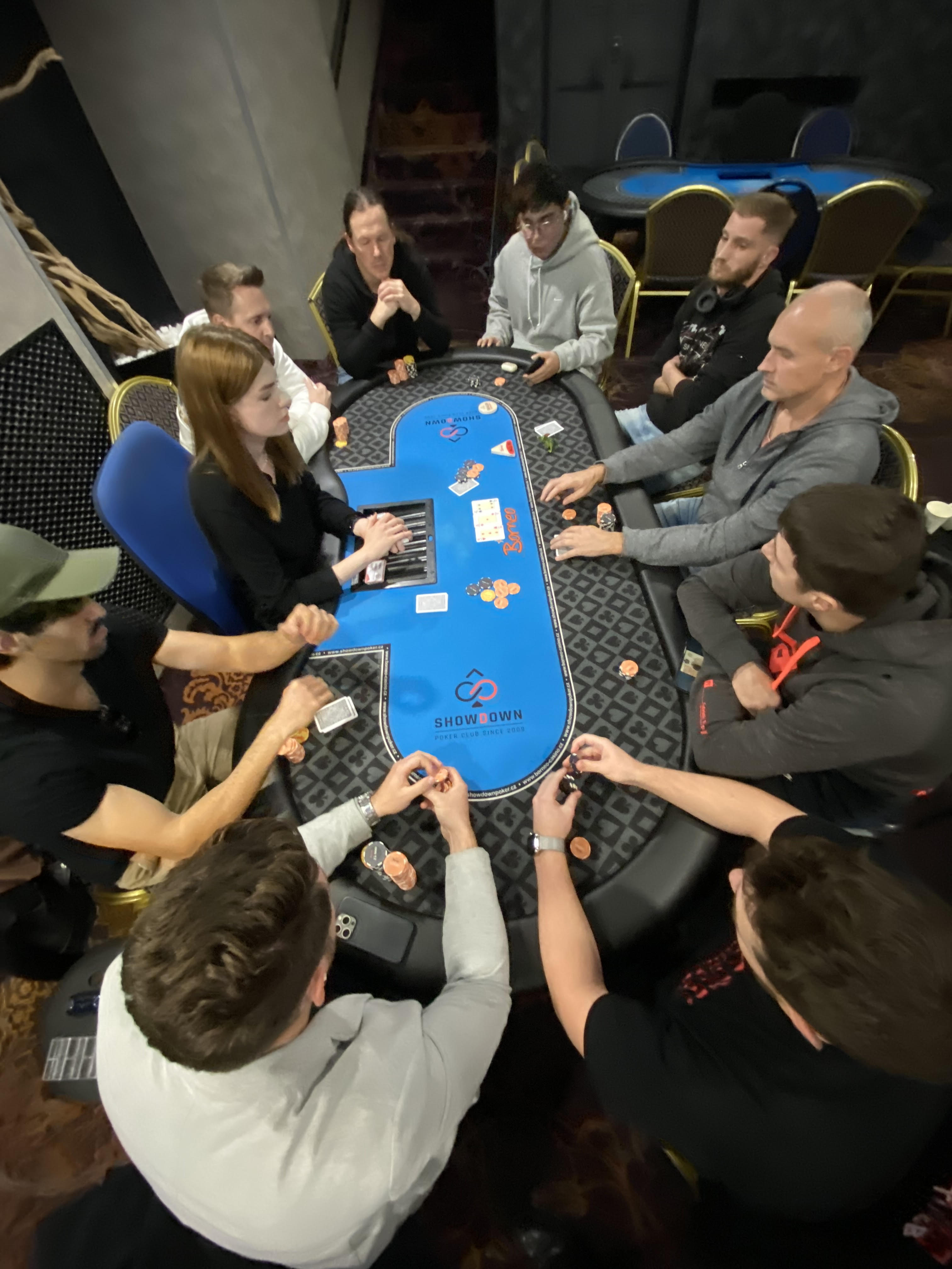 Showdonw poker club praha