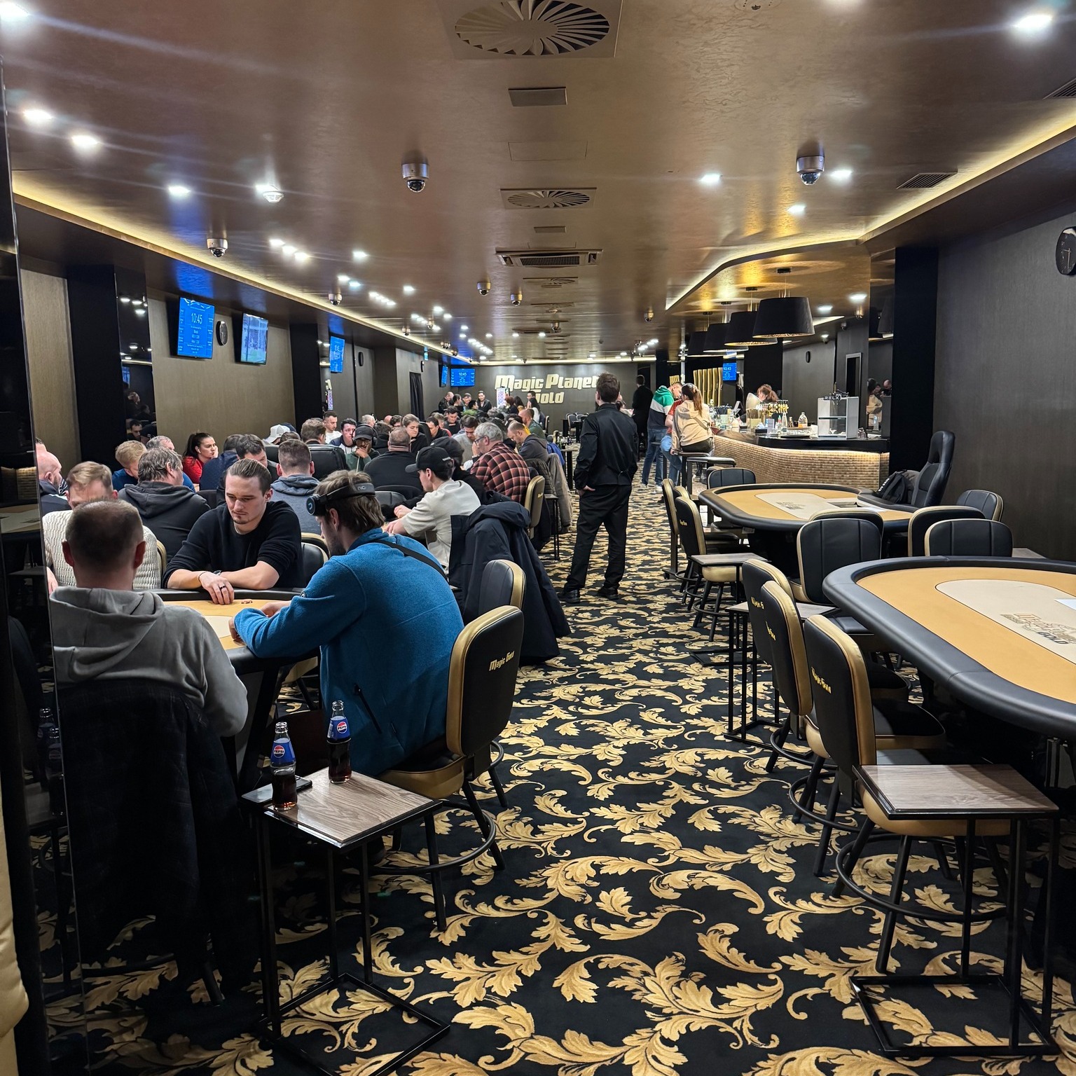 Showdown poker club 