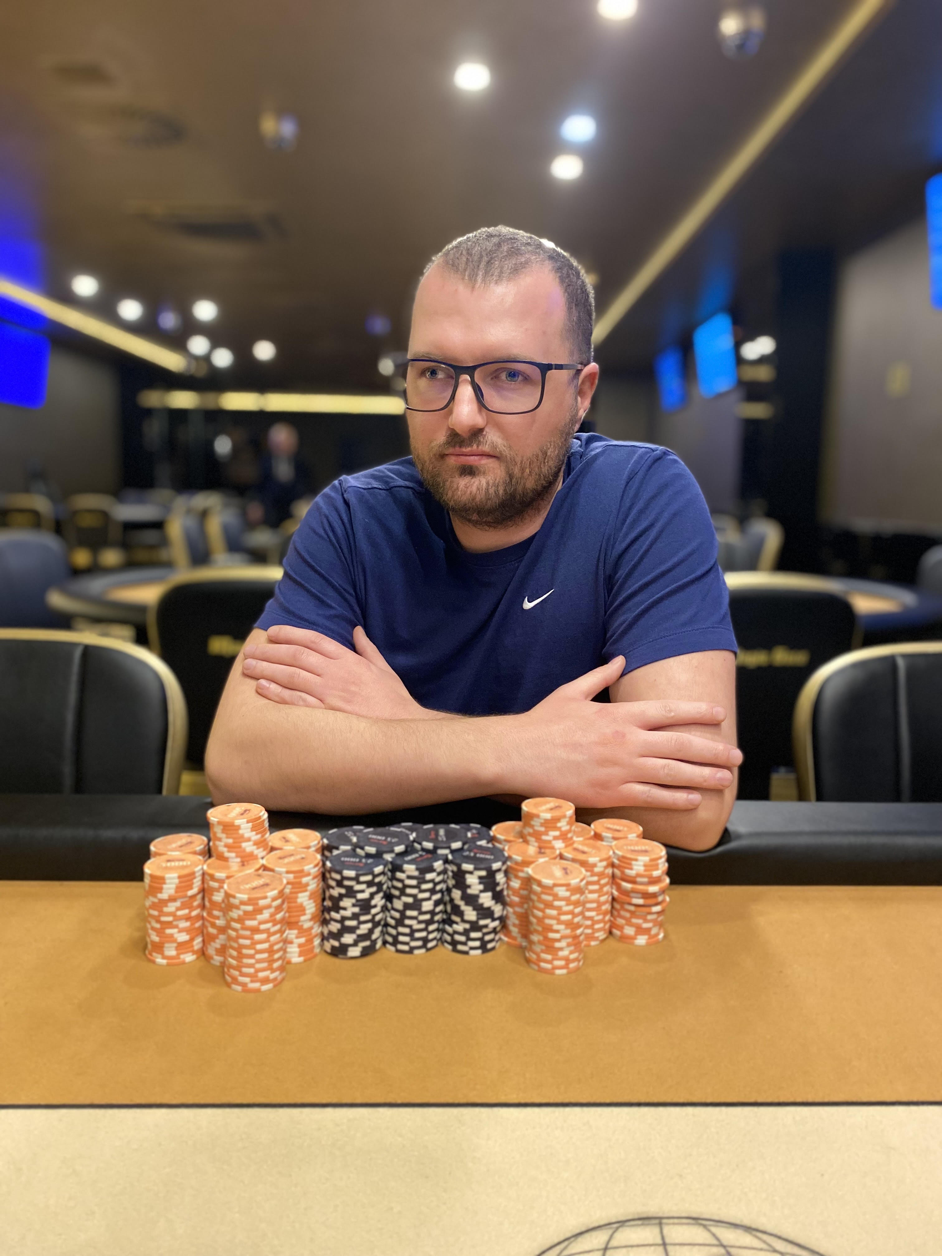 Showdown poker club thursday bigger 150.000 K4 gtd 6.3.2025