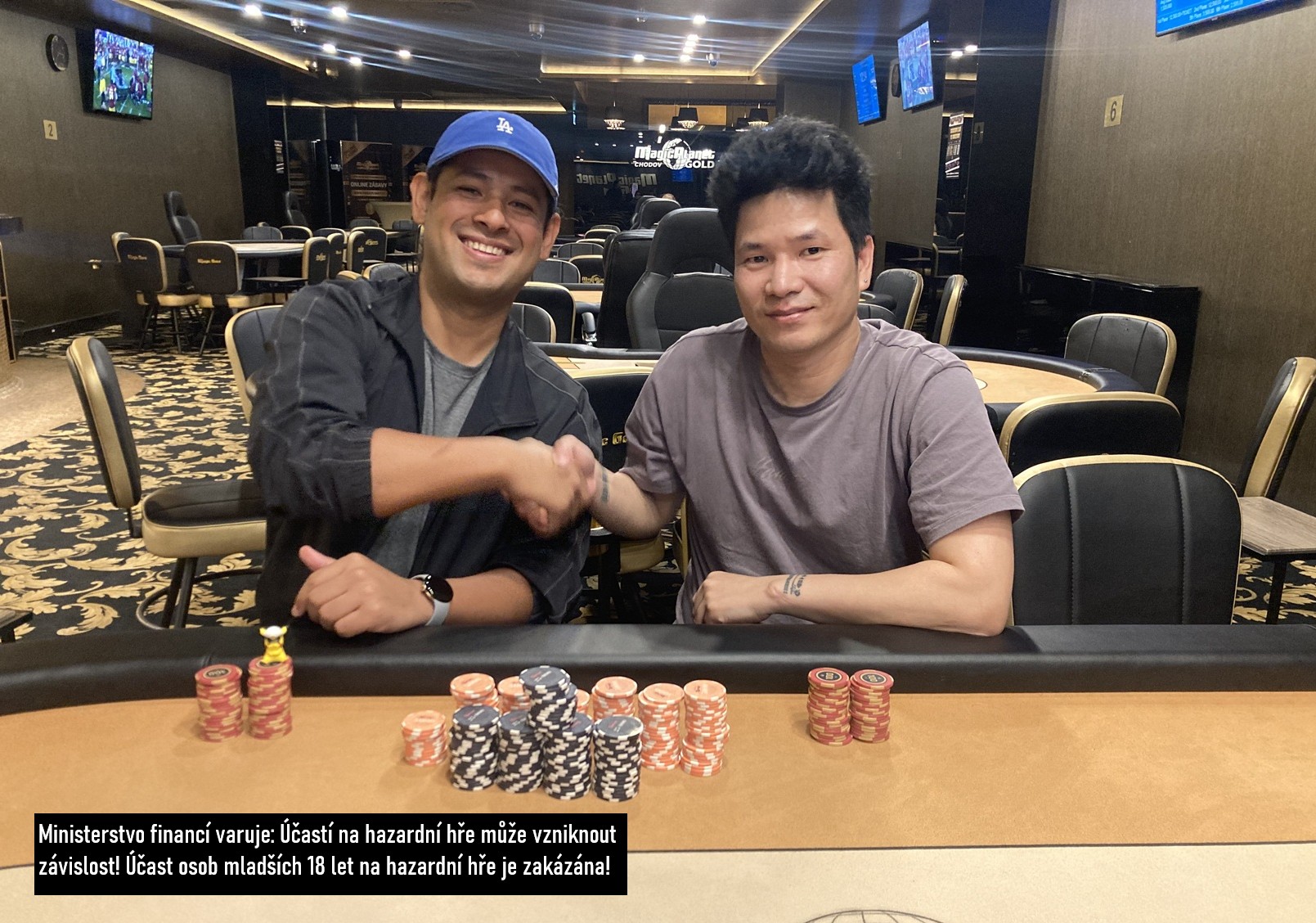 fotografie vitezu poker turnaje v showdown poker clubu