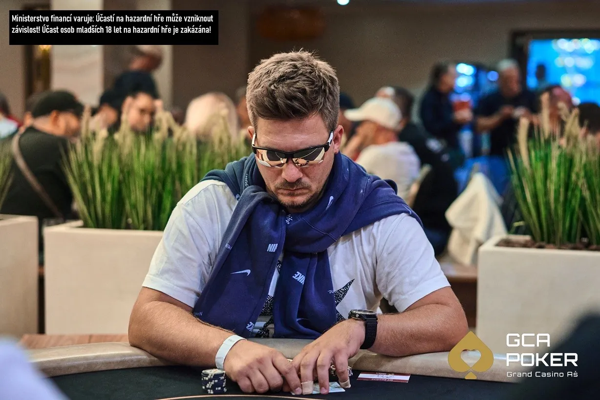 greiza hraje poker v grand casino aš