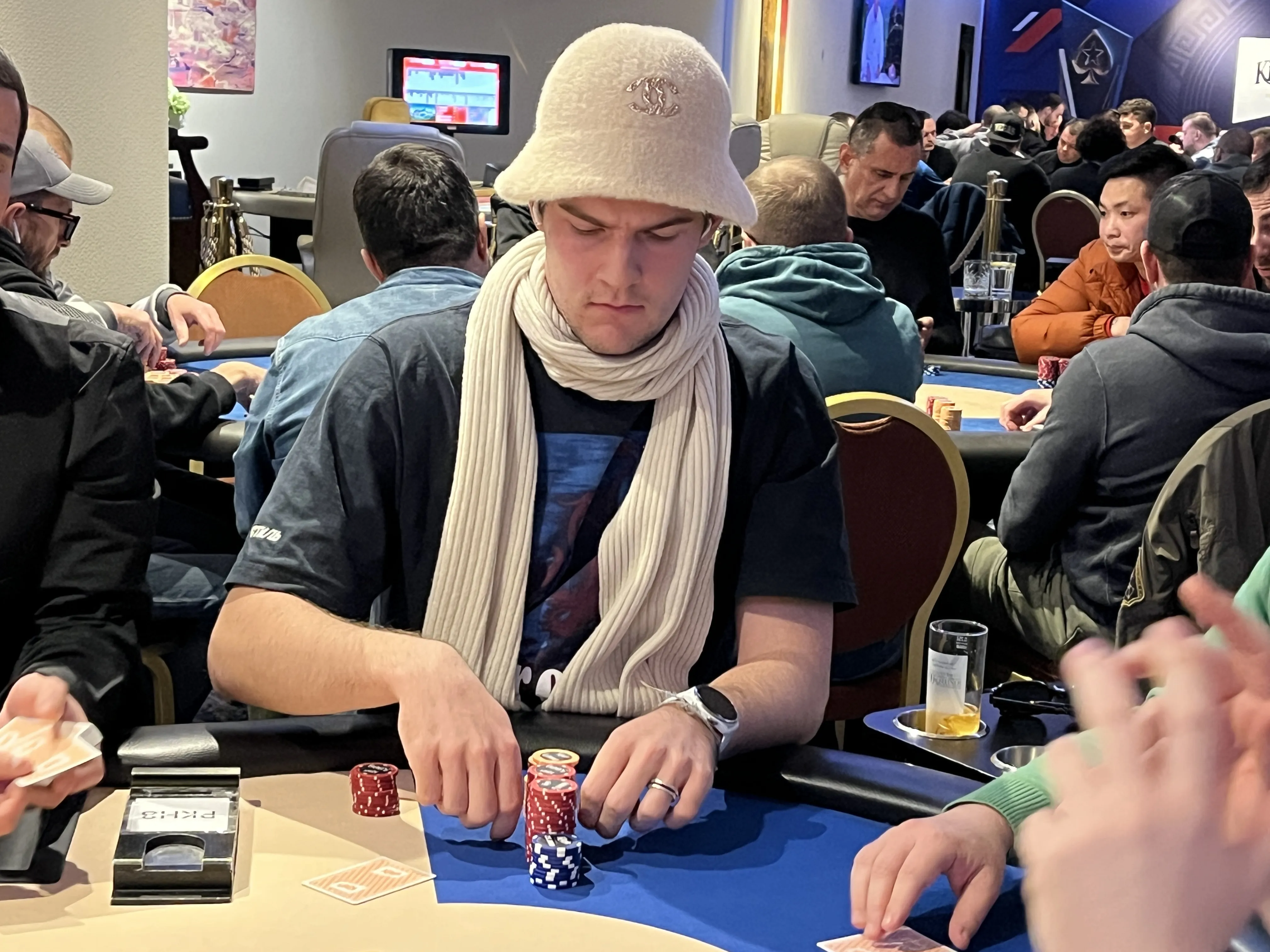 niklas bartschat  czech poker masters