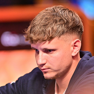 Jiří Kún míří do finále WSOPE Openeru, v Omaze postoupilo 5 Čechů Jiří Kún míří do finále WSOPE Openeru, v Omaze postoupilo 5 Čechů