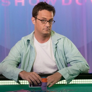 Pokerová vzpomínka na Matthewa Perryho Pokerová vzpomínka na Matthewa Perryho