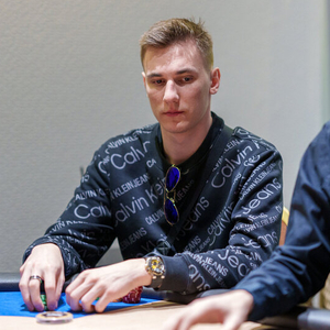 V rekordním Main Eventu WSOPE pokračuje 8 českých hráčů včetně ZZ