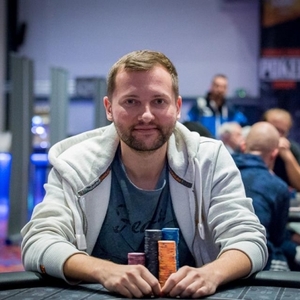 Mraky jede bomby! Do finále Swiss Poker Open jde z 5. místa Mraky jede bomby! Do finále Swiss Poker Open jde z 5. místa