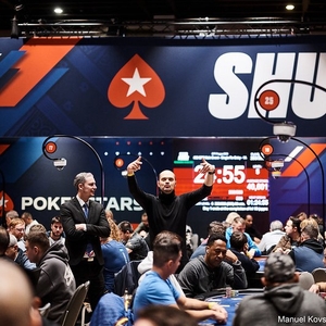 Patrik Jaroš vede český kvintet v Main Eventu EPT po dni 1A