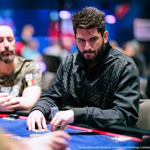 Šestice domácích v boji o €1.030.000 v Main Eventu EPT Šestice domácích v boji o €1.030.000 v Main Eventu EPT