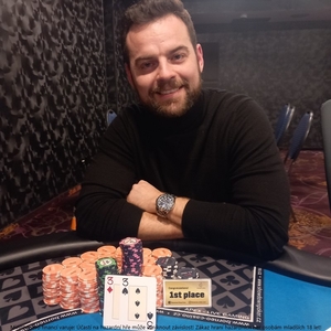 Poker Club Showdown: Vítěz Jan Oliverius si odnesl více než 22.000Kč na bounty odměně