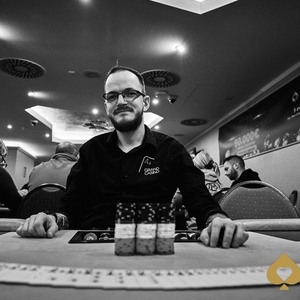 Grand Casino Aš: Kdo urval největší výhru v poker turnaji Saturday Deepstack?