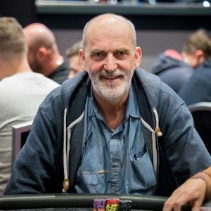 King's Casino Prague: Ve třetím flightu PM Road to CPM řádil místní nestor Karel Novotný King's Casino Prague: Ve třetím flightu PM Road to CPM řádil místní nestor Karel Novotný