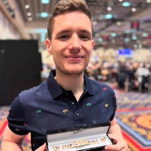 WSOP 2024: Jedenáctý náramek pro Phila Iveyho a předávání náramku Romana Hrabce! WSOP 2024: Jedenáctý náramek pro Phila Iveyho a předávání náramku Romana Hrabce!