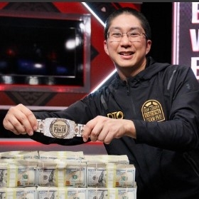 WSOP 2024: Nejcennější náramek pokerového světa vyhrál Jonathan Tamayo! WSOP 2024: Nejcennější náramek pokerového světa vyhrál Jonathan Tamayo!