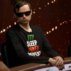 Martin Kabrhel dnes zaútočí na výhru $3.206.000 v Super High Roller Bowlu! Martin Kabrhel dnes zaútočí na výhru $3.206.000 v Super High Roller Bowlu!