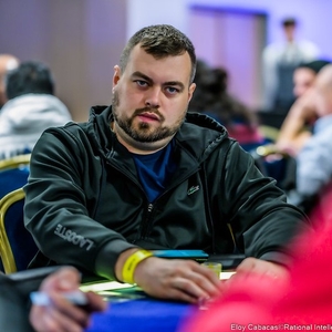 EPT Barcelona: Bublina praskla, Josef Šnejberg a Ondřej Goetz vezou peníze z Main Eventu EPT Barcelona: Bublina praskla, Josef Šnejberg a Ondřej Goetz vezou peníze z Main Eventu