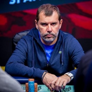 King's Resort Rozvadov: Ve WSOPE Mini Main Eventu postupují Štěrba, Šulc a Nečas King's Resort Rozvadov: Ve WSOPE Mini Main Eventu postupují Štěrba, Šulc a Nečas