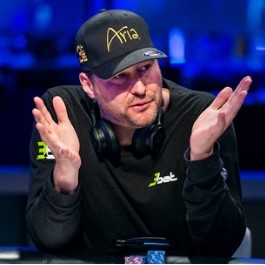 Pokerový souboj Titánů: Bryn Kenney označil Phila Hellmutha za amatéra! Pokerový souboj Titánů: Bryn Kenney označil Phila Hellmutha za amatéra!