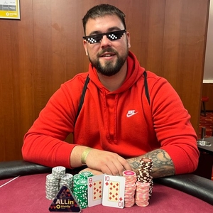 Listopadový major v Casinu C40 vyhrál fenomén místního bodování Michal Č. Listopadový major v Casinu C40 vyhrál fenomén místního bodování Michal Č.