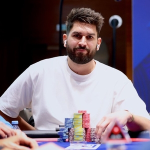 EPT Prague 2024 den 7: Je to tam! Patrik Jaroš vyhrál €5.200 PLO za 3.800.000 Kč! EPT Prague 2024 den 7: Je to tam! Patrik Jaroš vyhrál €5.200 PLO za 3.800.000 Kč!