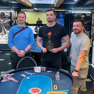 Casino Babylon Liberec: Ice January Main Event ovládl po 3-way dealu Filip Běla Casino Babylon Liberec: Ice January Main Event ovládl po 3-way dealu Filip Běla
