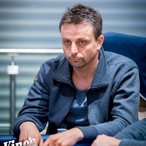 King's Resort: Marián Vácha a Roman Truxa vyhráli úvodní startovní flighty Slovenian Poker Tour