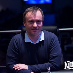 King's Prague ČPT: OVERLAY NA CESTĚ! V 11:00 startuje Day 1C. Ze dne 1B postupuje Martin Staszko King's Prague ČPT: OVERLAY NA CESTĚ! V 11:00 startuje Day 1C. Ze dne 1B postupuje Martin Staszko