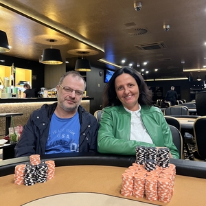 ShowDown: Super Friday 100K GTD si podmanila Helena Hanzlová