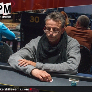 Card Casino Šamorín: Vyhnal, Táborský a Vácha vedou českou sestavu do dne 2 SPM Card Casino Šamorín: Vyhnal, Táborský a Vácha vedou českou sestavu do dne 2 SPM