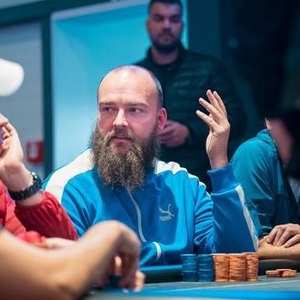 King's Resort: O první postupy v The Festival Main Eventu se postarali Šimon Fiala, Marek Švácha a Tomáš Fára King's Resort: O první postupy v The Festival Main Eventu se postarali Šimon Fiala, Marek Švácha a Tomáš Fára