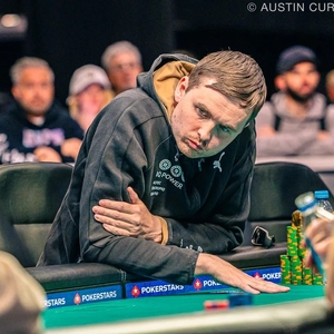 WSOP 2025: S jistotou 12.500.000 Kč míři Martin Kabrhel do finále $250.000 Super High Rolleru! WSOP 2025: S jistotou 12.500.000 Kč míři Martin Kabrhel do finále $250.000 Super High Rolleru!