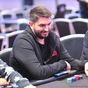 WSOP 2025: Středa přinesla $25K pro Jaroše v $5K 6-Maxu a deeprun Lukáše Záškodného ve Wynnu WSOP 2025: Středa přinesla $25K pro Jaroše v $5K 6-Maxu a deeprun Lukáše Záškodného ve Wynnu
