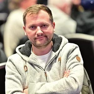 Card Casino Šamorín: Michal Mrakeš dnes na finálovém stole WSOPC Mini Main Eventu v boji o prsten a €56.000! 