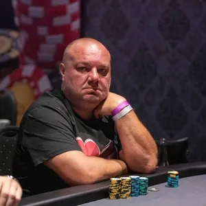 Card Casino Šamorín: Michal Schuh a Zdeněk Svoboda dnes na finálovém stole WSOPC Championshipu v boji o 4.500.000 Kč!