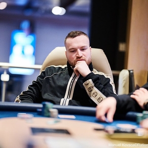 WSOPE Mini ME Den 1C: Český nářez! Kolečkář, Guláš i Šnejberg mezi 8 postupujícími WSOPE Mini ME Den 1C: Český nářez! Kolečkář, Guláš i Šnejberg mezi 8 postupujícími