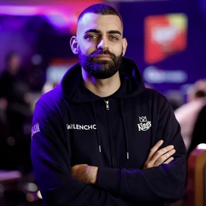 WSOPE: Pondělní český útok v Lucky 7S, €3K 6-Maxu a €10K Mystery Bounty