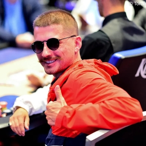 WSOPE: Michael Sklenička vede početnou domácí sestavu z 1A €10.350 Main Eventu WSOPE: Michael Sklenička vede početnou domácí sestavu z 1A €10.350 Main Eventu
