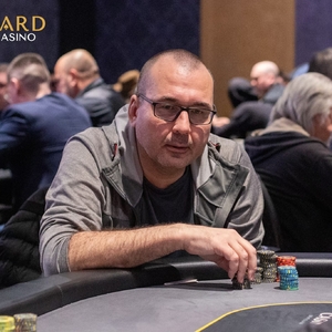 Card Casino Šamorín: Petr Hrůzek postoupil třikrát v říjnové edici turnaje Grand Prix a vede naši sestavu do finále Card Casino Šamorín: Petr Hrůzek postoupil třikrát v říjnové edici turnaje Grand Prix a vede naši sestavu do finále
