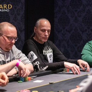 Card Casino Šamorín: V Main Eventu Card Poker Series vede českou sestavu do dne 2 Proximus