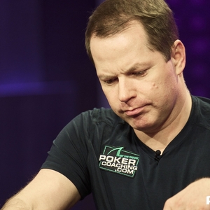 Jonathan Little ti dá radu, jak nespálit bankroll se slabou handou