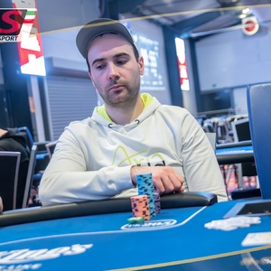 King’s Resort: Velká česká jízda ve čtvrtečním flightu IPS Main Eventu, do neděle postoupilo 7 domácích!