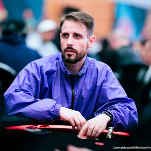 Čtvrthodina trapnosti za pár drobných! Guy Taylor zneuctil Aussie Millions