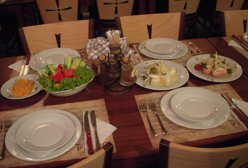 Pinta pivní steakhouse, prostřený stůl Pinta pivní steakhouse, prostřený stůl