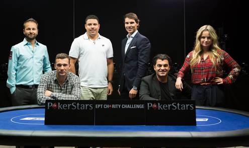 &Uacute;častn&iacute;ci loňsk&eacute;ho charitativn&iacute;ho turnaje na EPT Prague