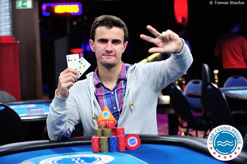Jan Su&scaron;ick&yacute; se v z&aacute;ř&iacute; stal trojn&aacute;sobn&yacute;m &scaron;ampionem High Roller eventu